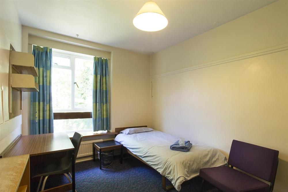 Ifor Evans Hall, Camden London Bagian luar foto