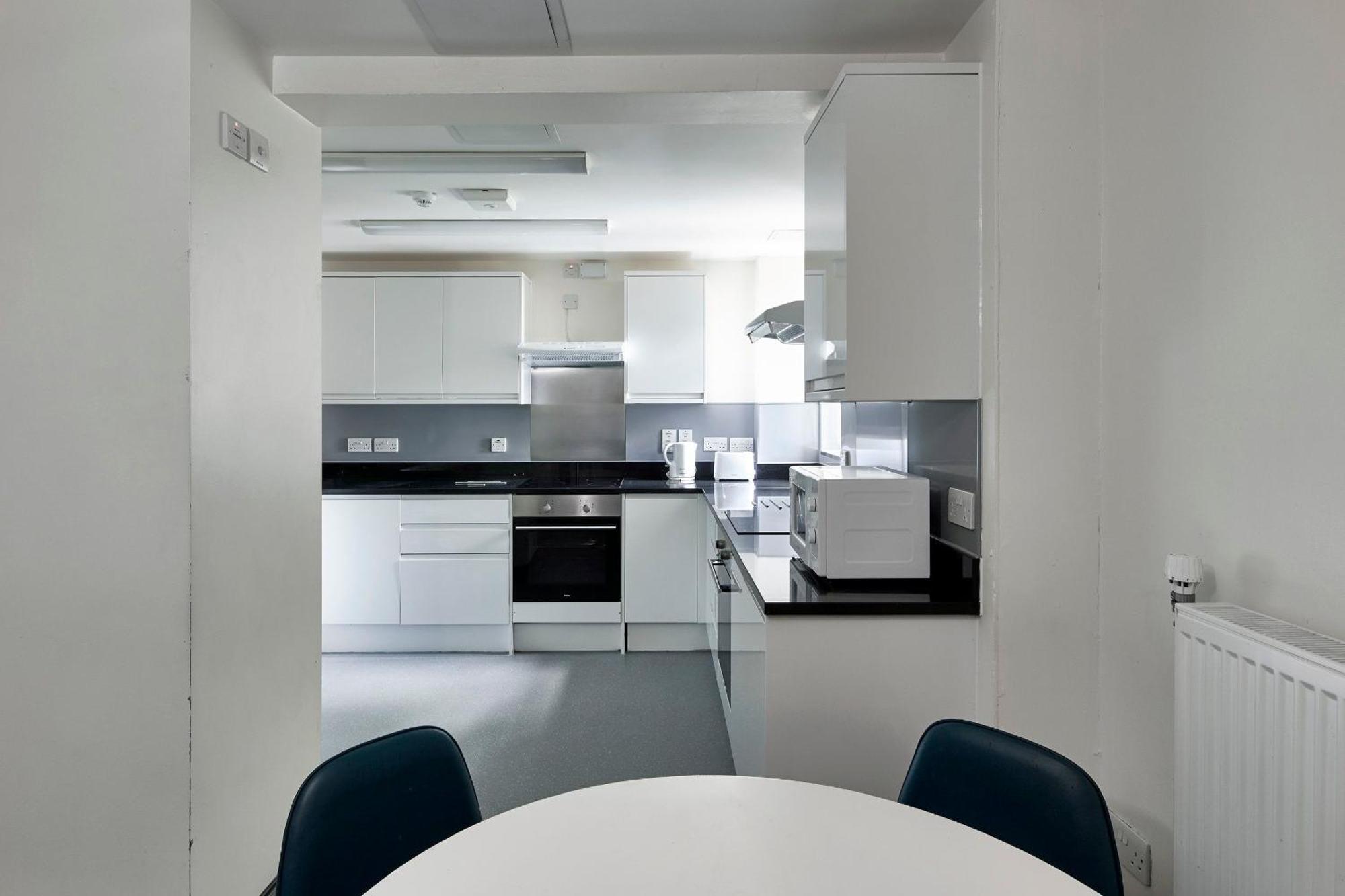 Ifor Evans Hall, Camden London Bagian luar foto